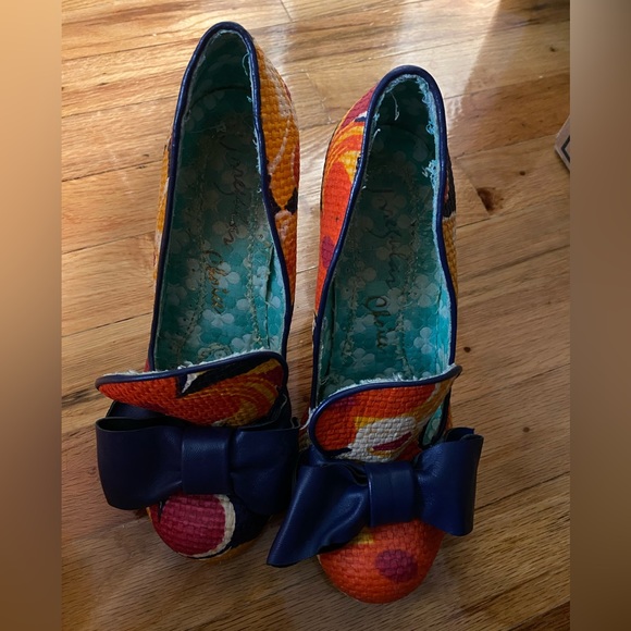 Woven printed jute pumps with lucite heels and big bow - Picture 3 of 7